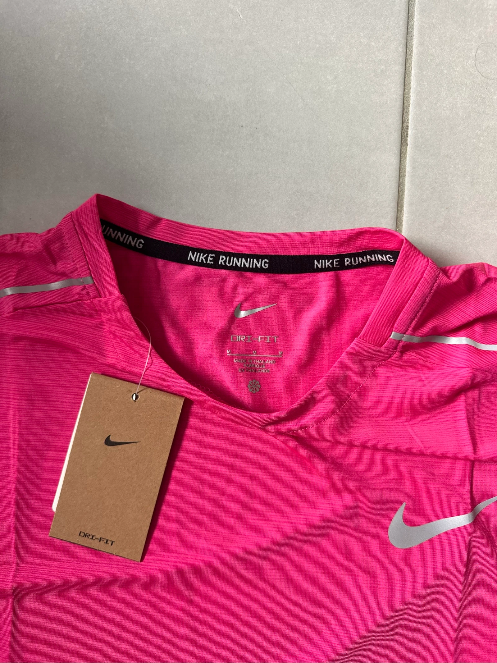 Conjunto de Corrida Nike Dri-FIT Rosa Vibrante M 🏃‍♀️ – photo 4